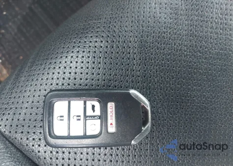 2019 Honda Pilot Elite z USA, uszkodzony, nr VIN 5FNYF6H00KB041094